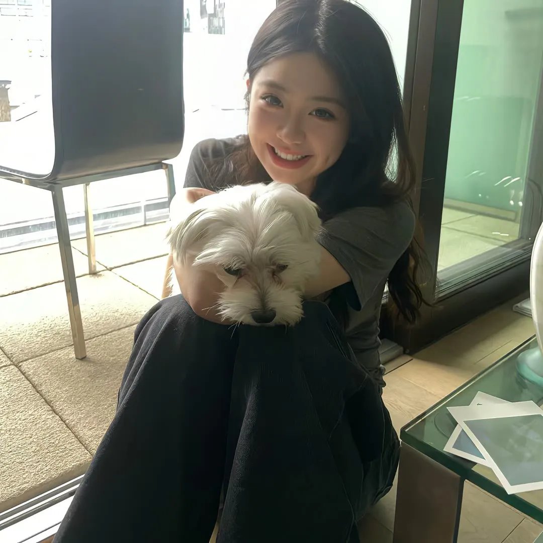 左撇子女孩